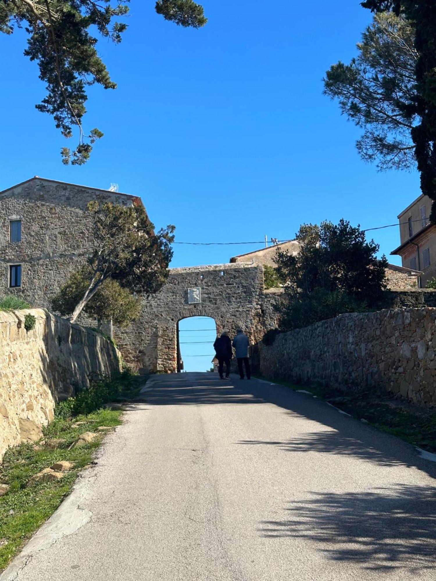 La Casa Di Nonna Ottorina Appartement Venturina Terme Buitenkant foto